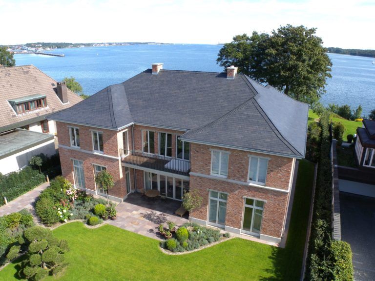 Mehrfamilienhaus Schiefer